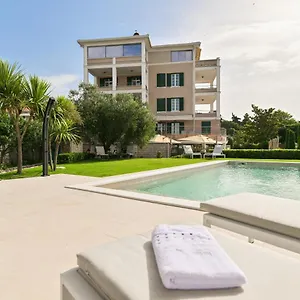 Bed & Breakfast Hresc I
